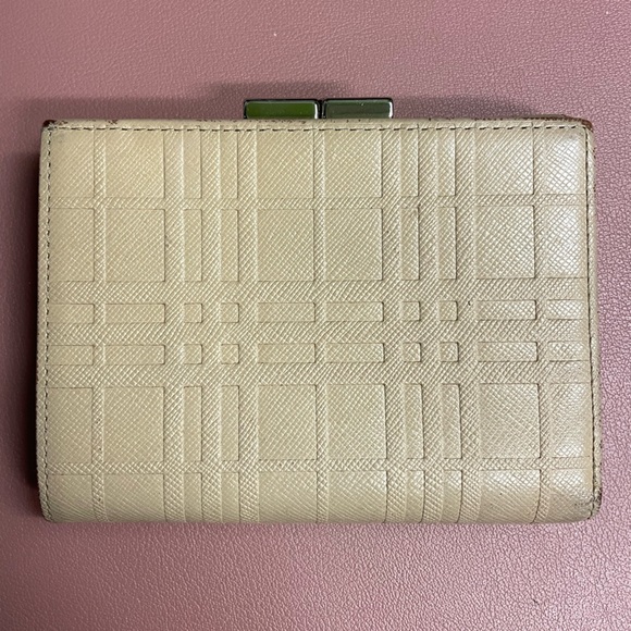 Burberry beige leather compact wallet authentic - Picture 8 of 11